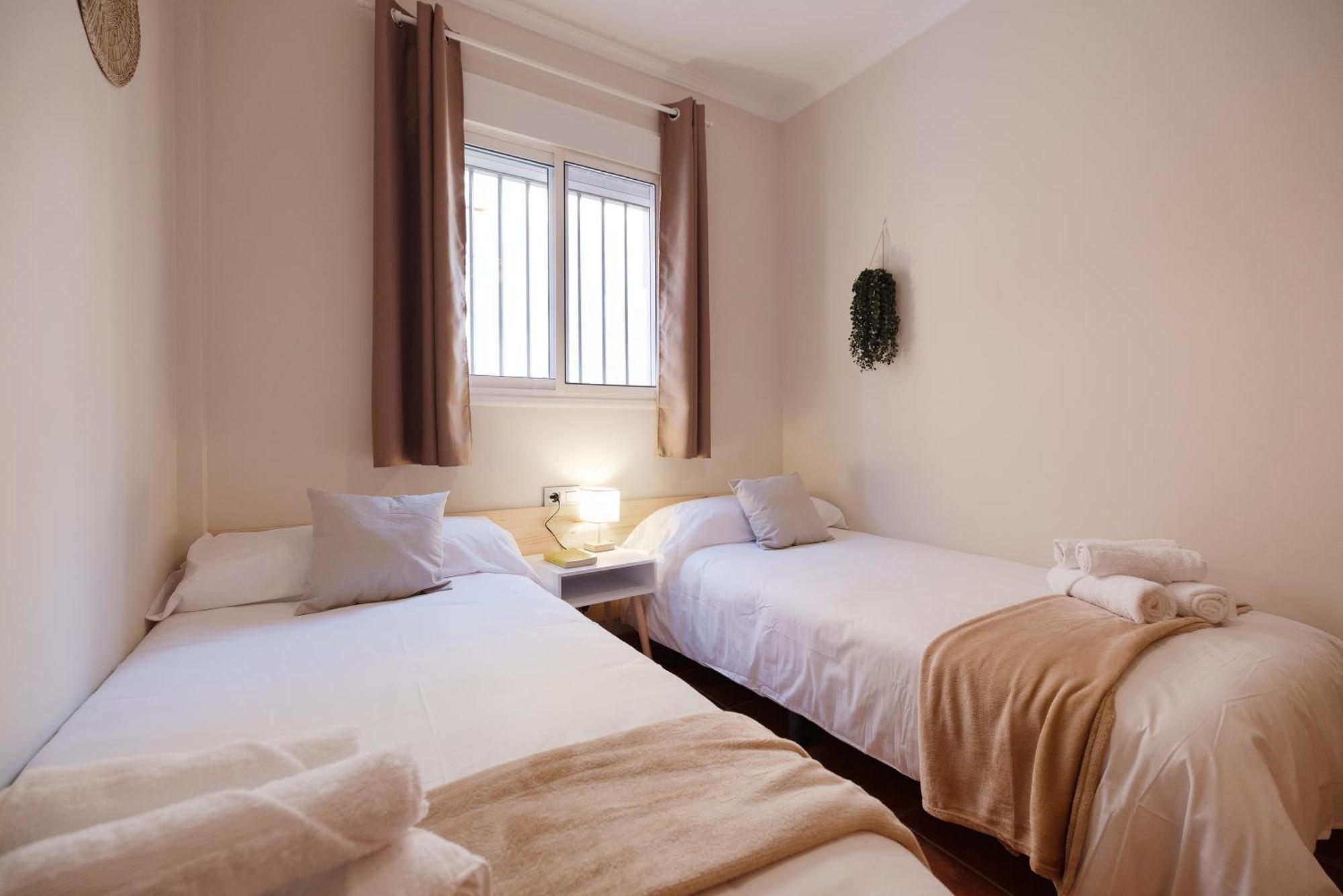 Los Carmenes Algeciras Ngoại thất bức ảnh
