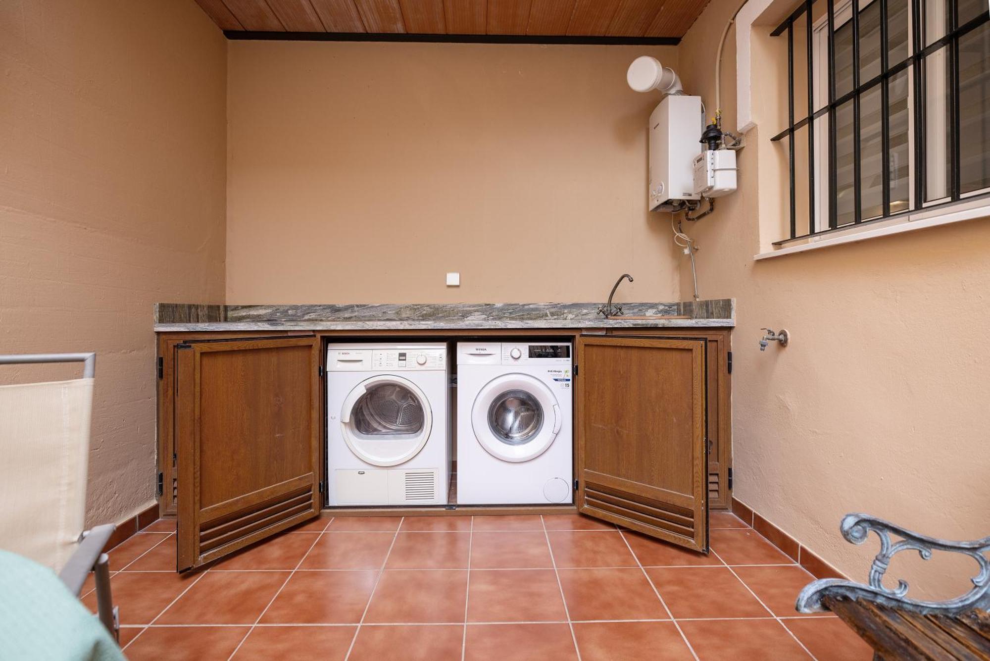 Los Carmenes Algeciras Ngoại thất bức ảnh