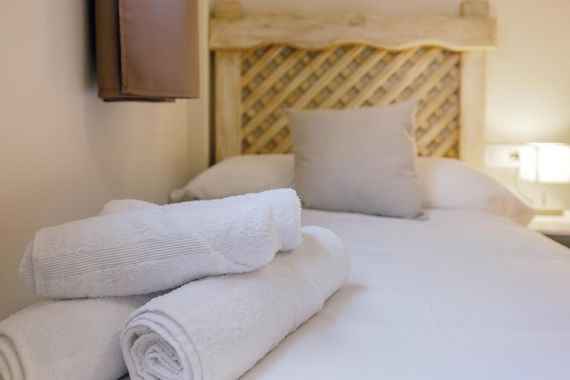 Los Carmenes Algeciras Ngoại thất bức ảnh