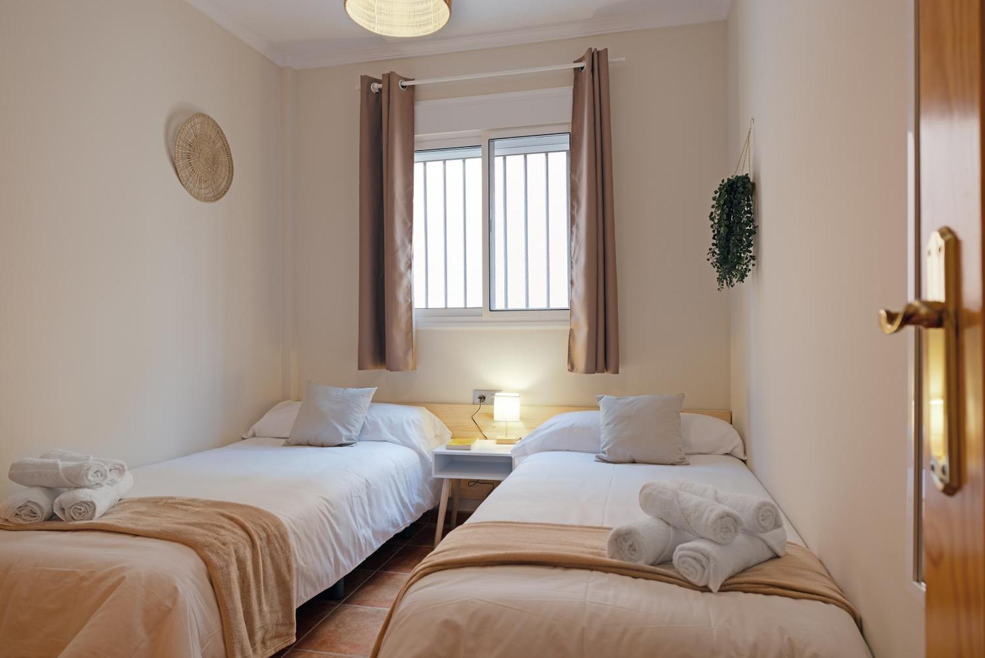 Los Carmenes Algeciras Ngoại thất bức ảnh